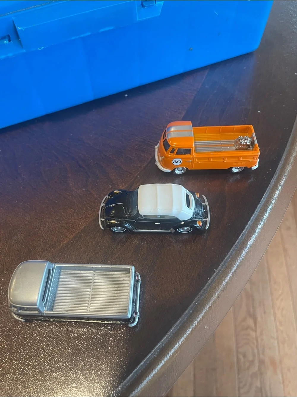 3 Johnny Lighting Die cast, 1:64 vintage VW collection